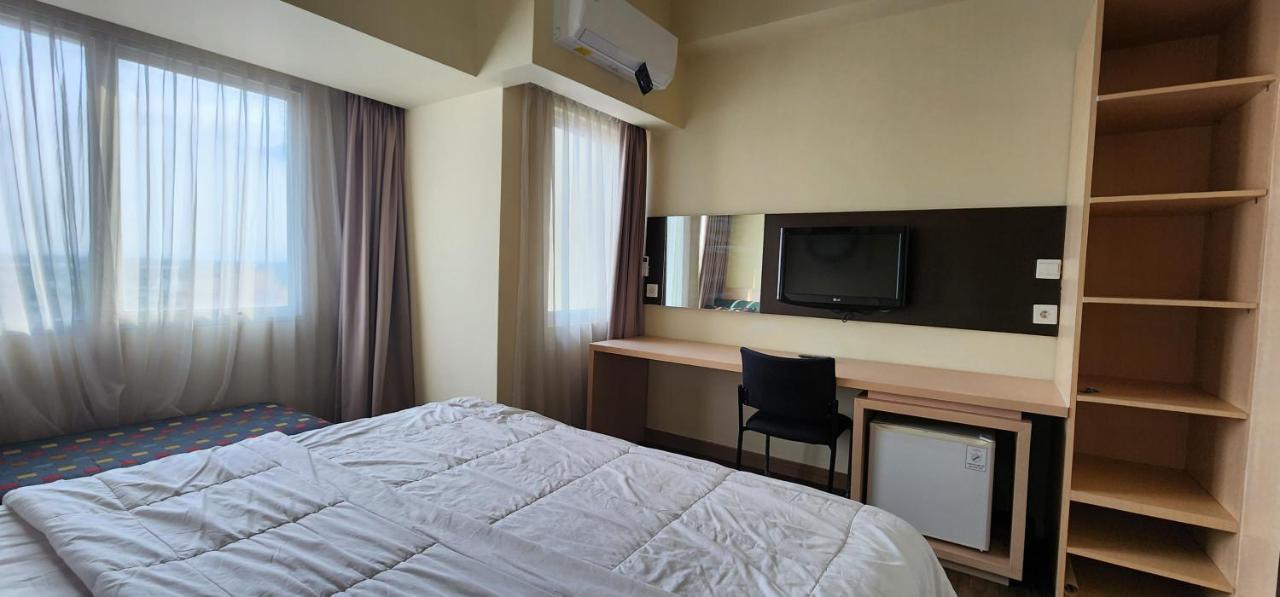 Apartemen Solo Paragon By Cariapartemen-Id Bonorejo Zewnętrze zdjęcie