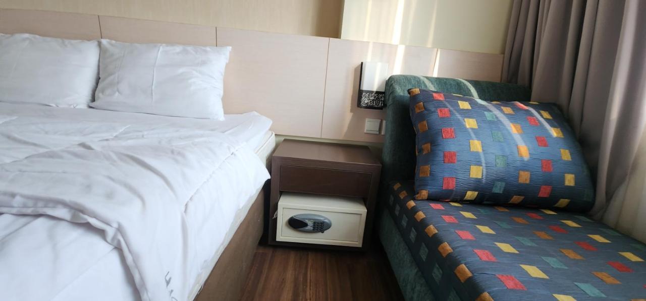 Apartemen Solo Paragon By Cariapartemen-Id Bonorejo Zewnętrze zdjęcie